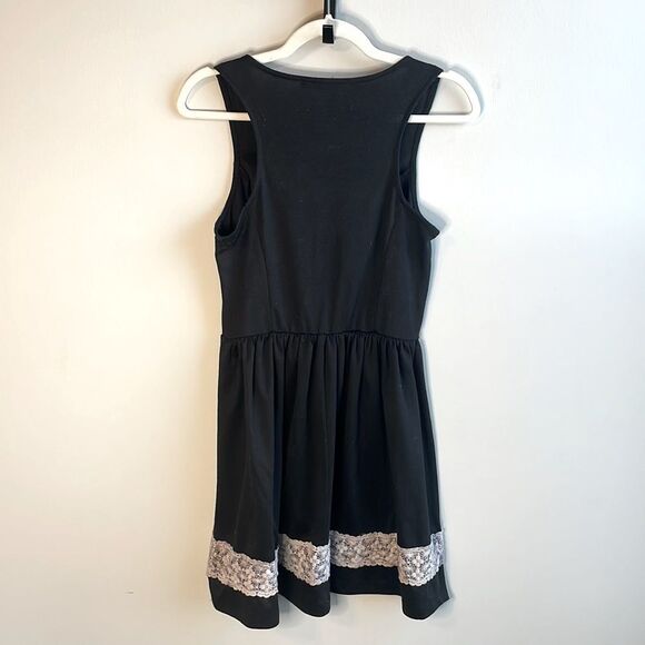 Black Tank Top Dress with White Lace on Bottom Size L - Picture 4 of 5